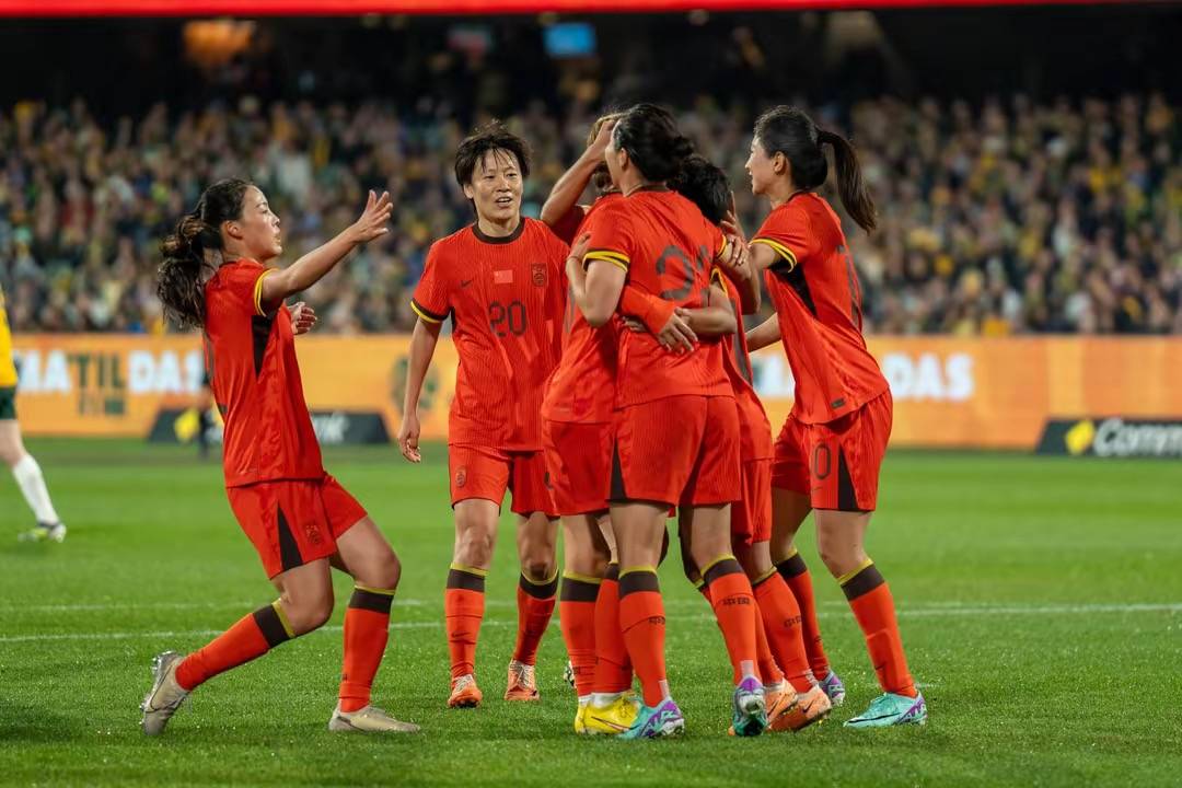 九游娱乐网页-国足女足全力备战比赛,追求胜利