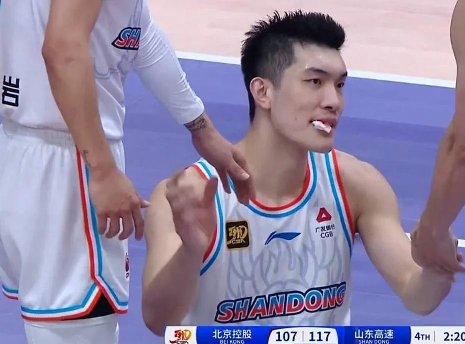 山东队对阵上海男篮，胜负之争即将打响