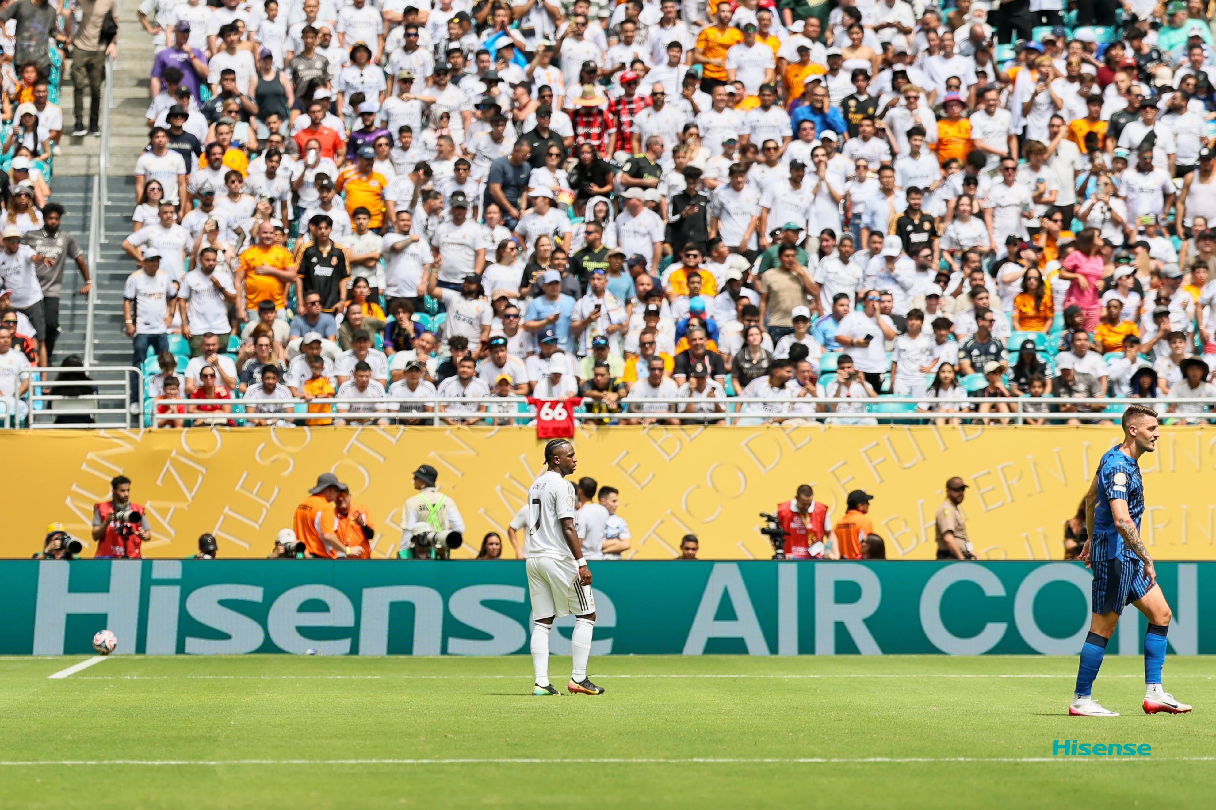 九游娱乐网页-亚洲足球盛会精彩纷呈，赛场上空前热烈