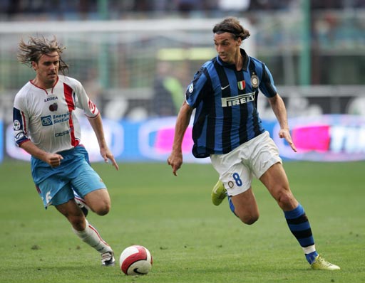 九游娱乐网站-中国轻取国际米兰，伊布带队取胜