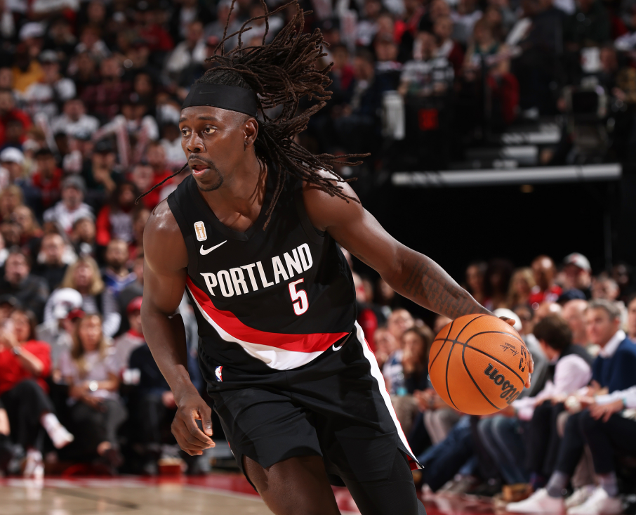 76人压哨击败独行侠，霍勒迪压力下完成爆发