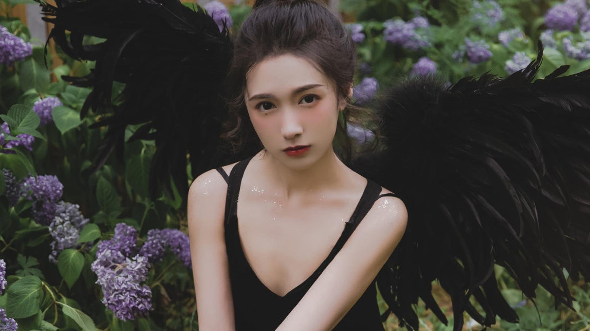 九游体育APP下载-布克进攻端狂飙如入无人之境，上海男篮血洗深圳碾压晋级