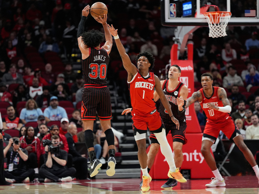 武切维奇爆发，新疆队巅峰对决胜出火箭